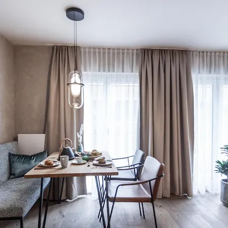 Πανσιόν Glanz & Glory 3*