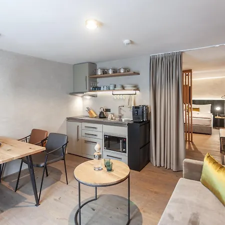 Pensionat Glanz&glory 3*