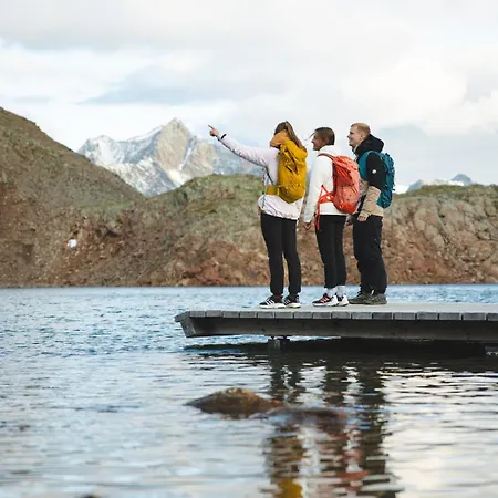 Glanz&glory Pensionat 3*