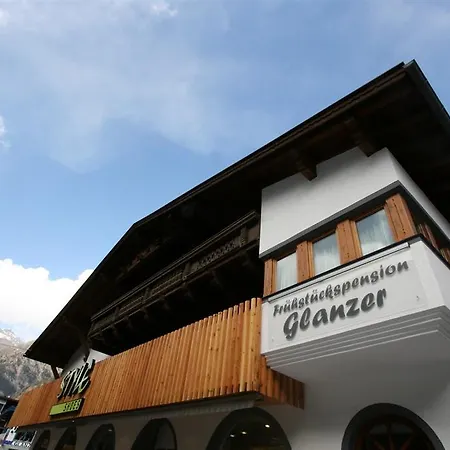 Glanz&glory Pensionat 3*