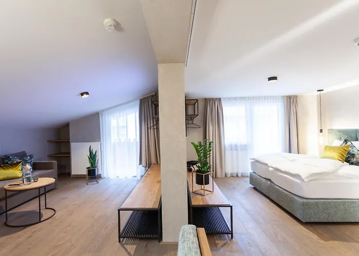 Glanz & Glory Affittacamere 3*