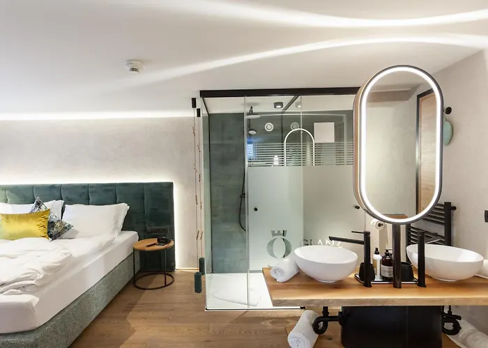 Glanz & Glory Affittacamere 3*