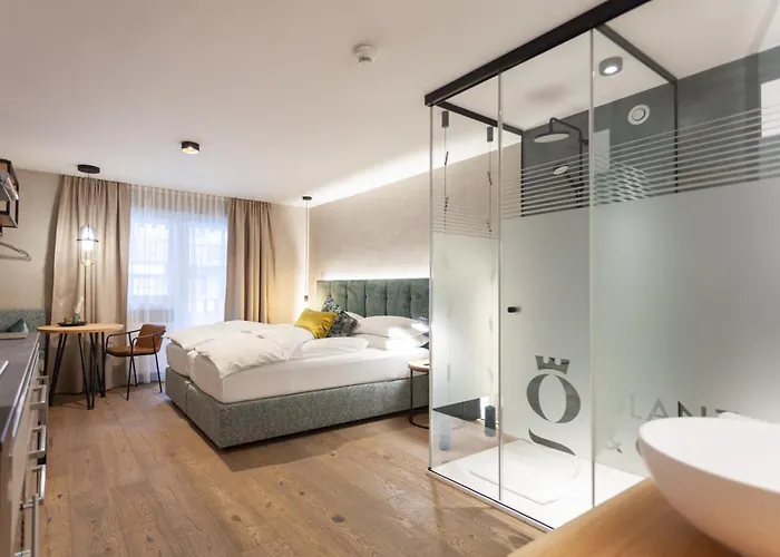 Glanz & Glory Affittacamere 3*