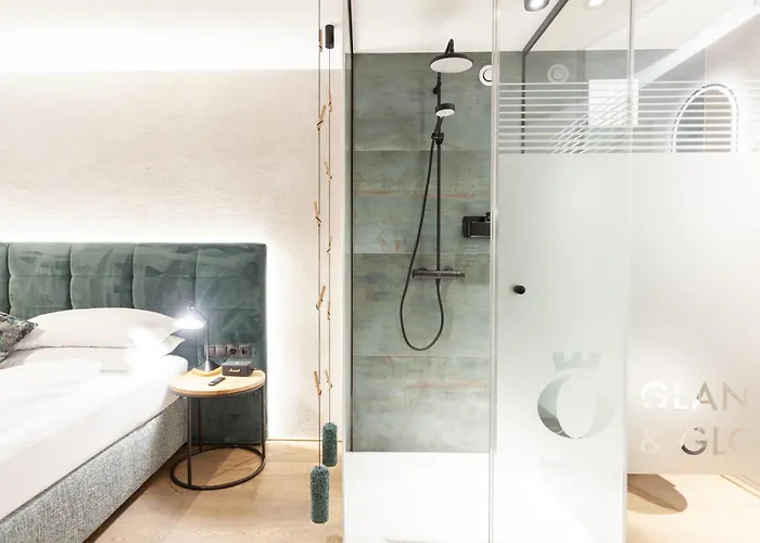 Affittacamere Glanz & Glory 3*