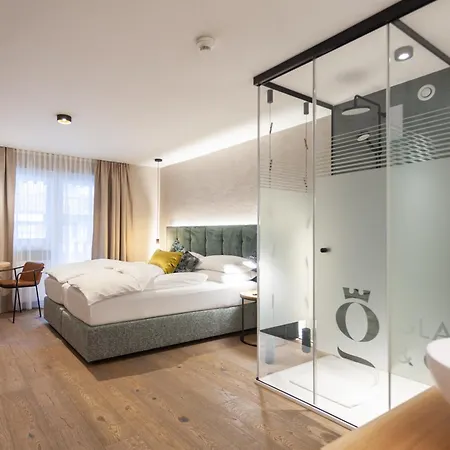 Glanz & Glory Гостевой дом 3*