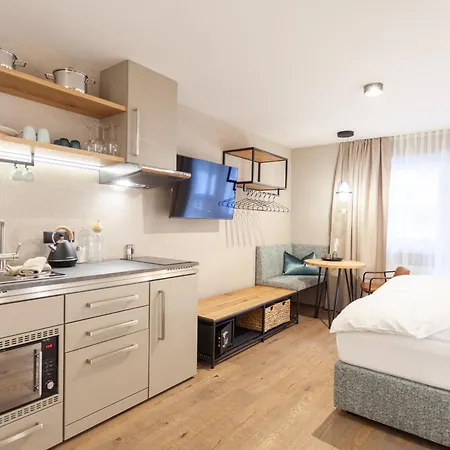 Glanz & Glory Гостевой дом 3*